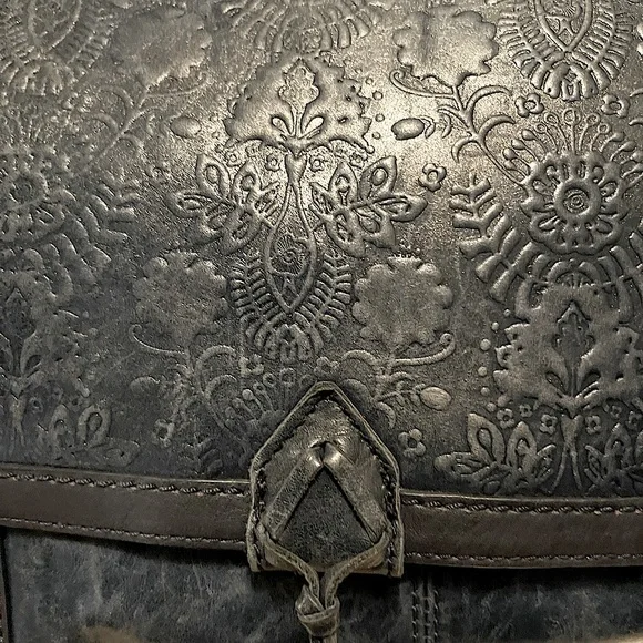 Navy embossed leather backpack. Distressed look. - Picture 2 of 5